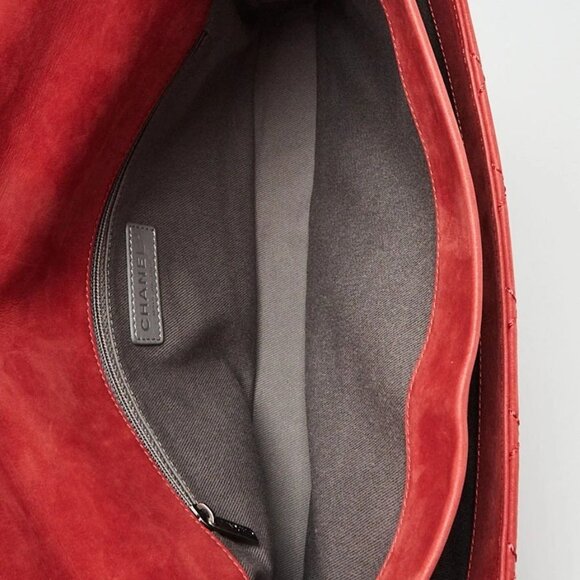 Chanel Red Iridescent Calfskin Leather Chain Large Crossbody Bag - Picture 8 of 10